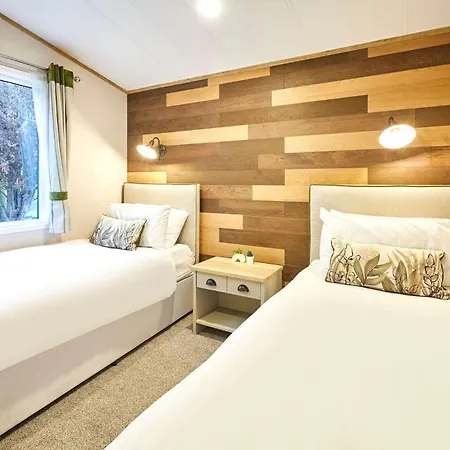 Peace With Hot Tub * York