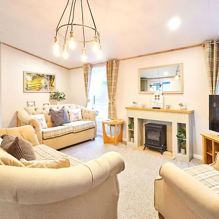 Peace With Hot Tub Semesterbostad York