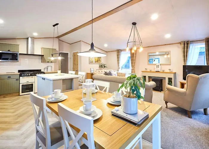 Peace With Hot Tub Semesterbostad *