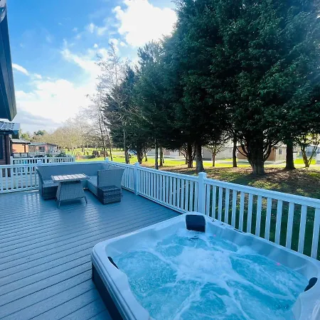 Prázdninový dům Peace With Hot Tub