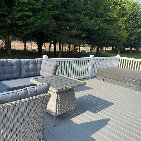 Holiday home Peace With Hot Tub York