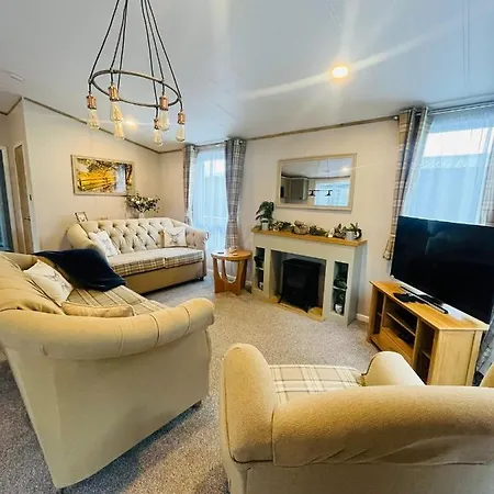 Peace With Hot Tub York